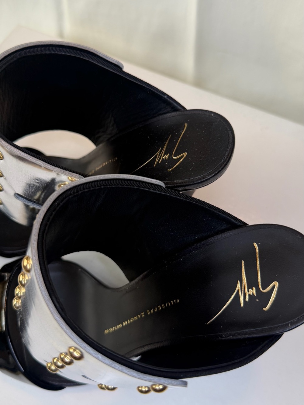 Giuseppe Zanotti Black Patent & Silver Stud Cuff Slide Mules - Picture 9 of 9